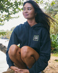 W's Maile Box Logo Plush Pullover Hoodie
