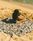 Pua Pop / Nene Camo Beach Blanket