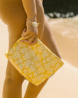 Medium Puakenikeni Hele On Pouch