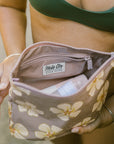 Medium Hau Hibiscus Hele On Pouch