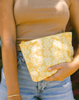 Medium Puakenikeni Hele On Pouch