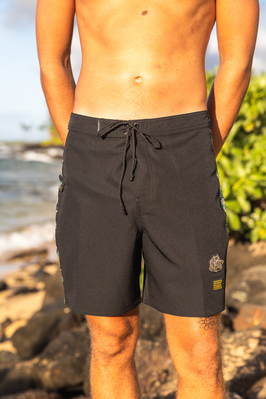 M's Side Pali Boardshort - Black / Tiger Camo