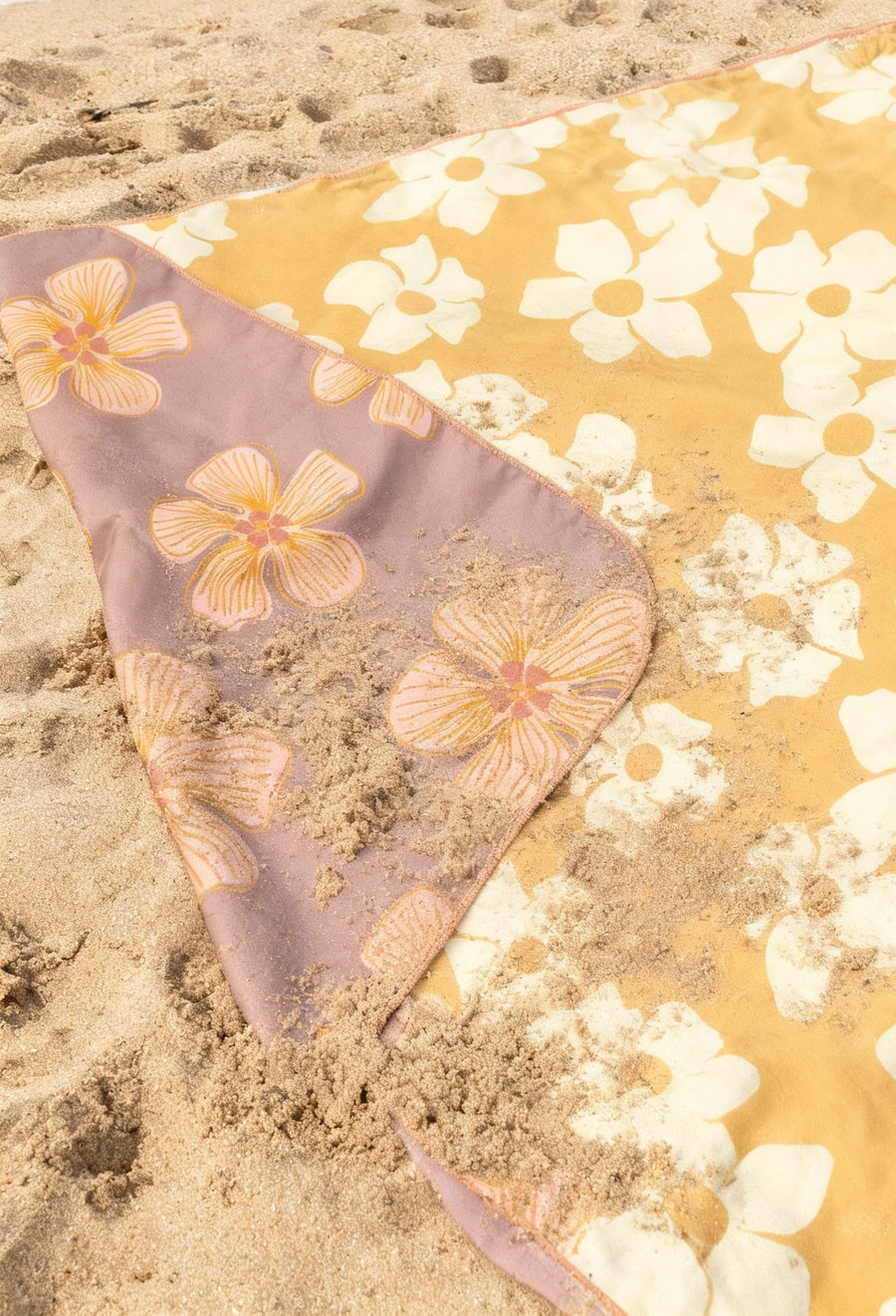 Hau Hibiscus /  Puakenikeni Beach Blanket