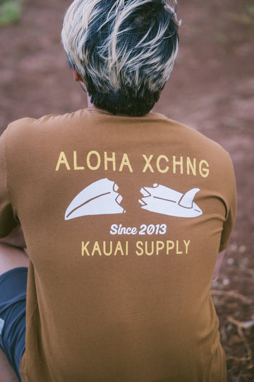 M's Kauai Supply Tee