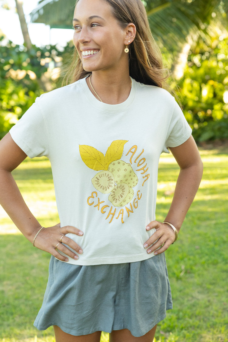 W's Noni Fruit Mid Crop Tee