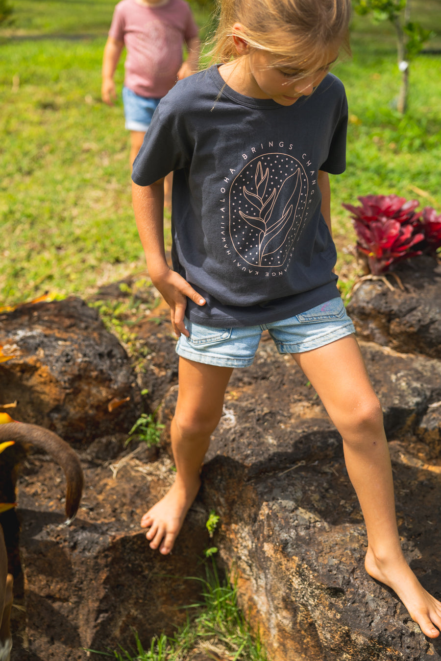 Heliconia Keiki Tee