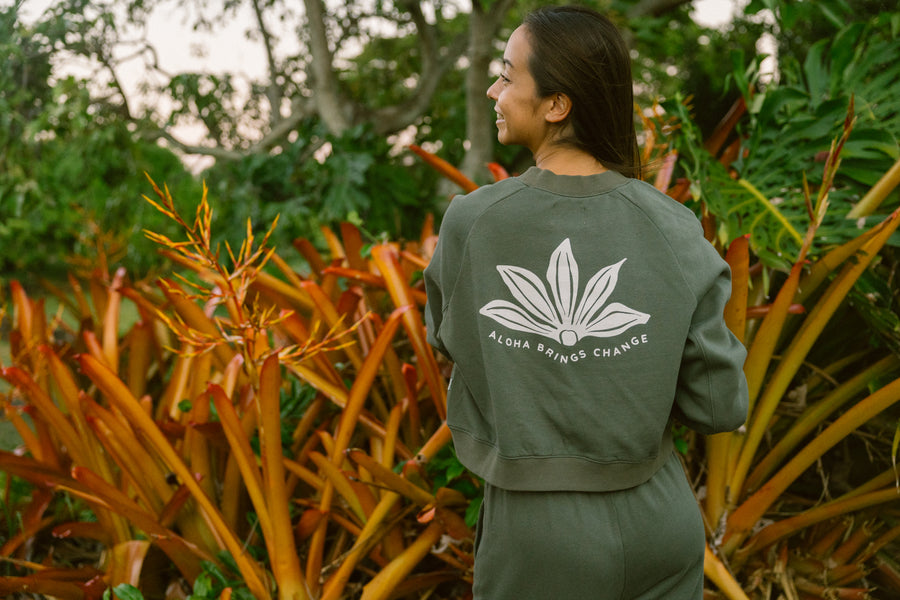 W's Naupaka Cropped Boxy Pullover