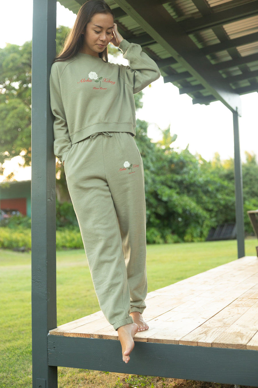 W's Pikake Rose Sweatpant