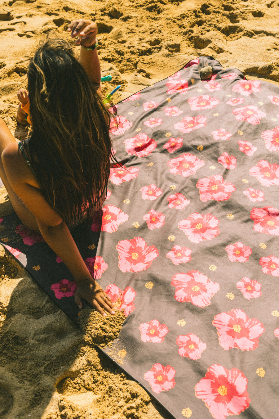 Pua Pop / Nene Camo Beach Blanket