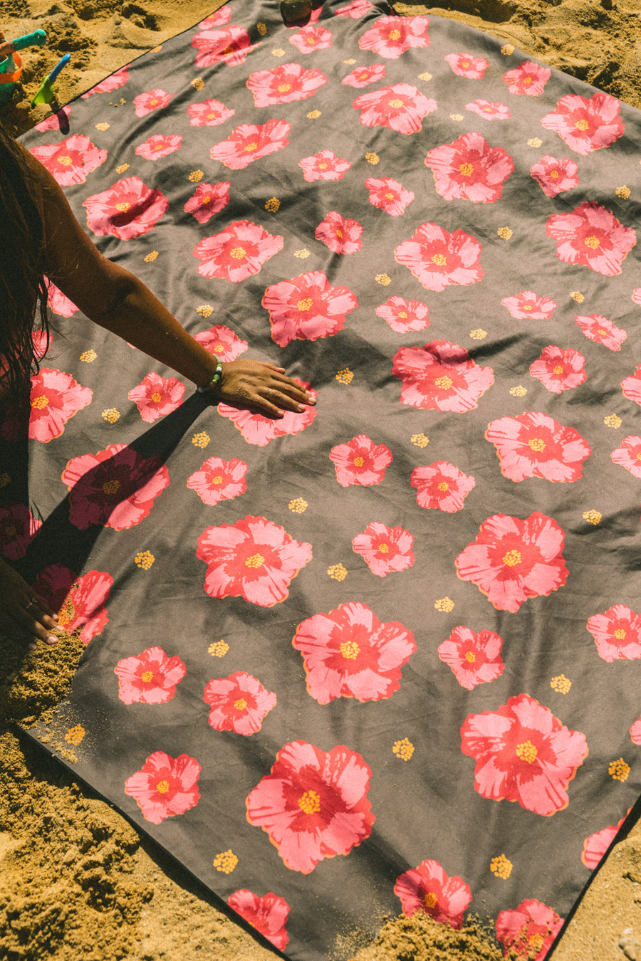 Pua Pop / Nene Camo Beach Blanket