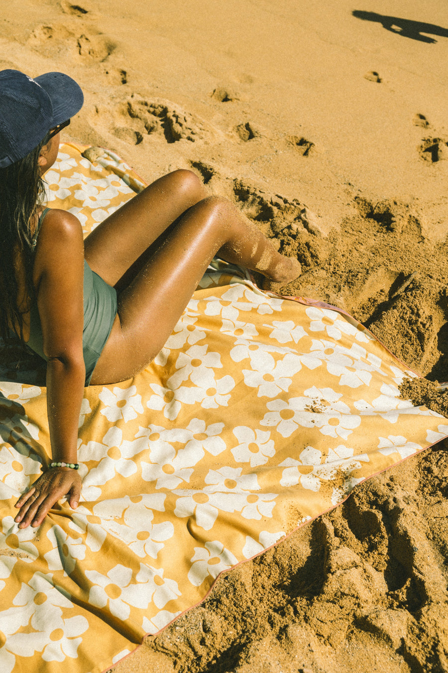 Hau Hibiscus /  Puakenikeni Beach Blanket