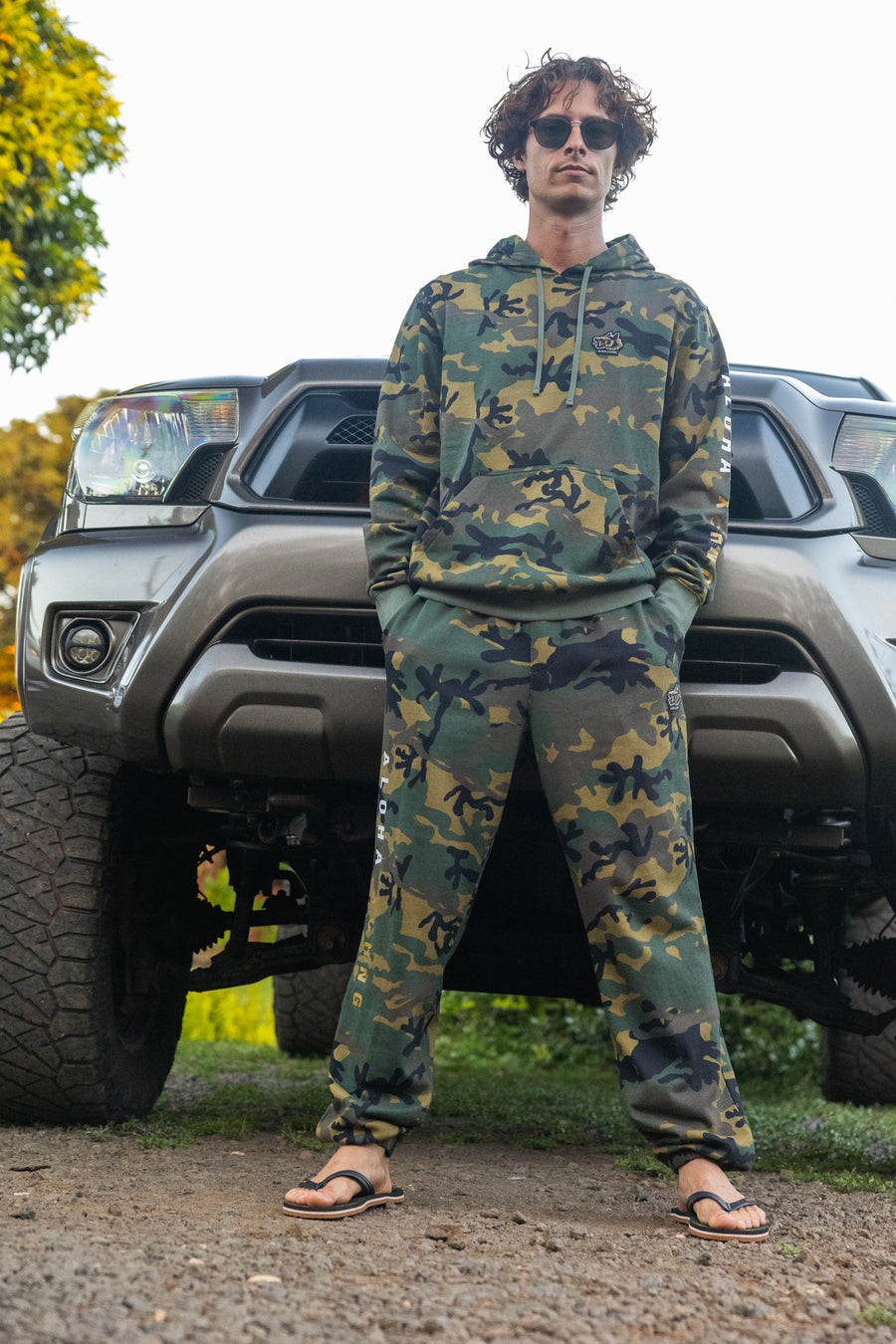 M's Camo Boar Sweatpants