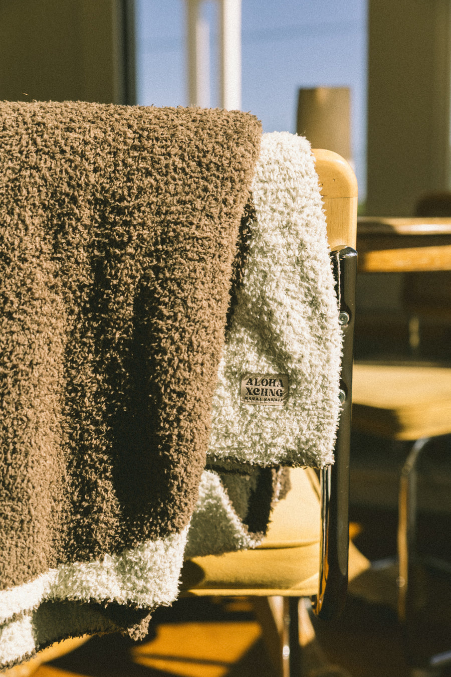 ABC Hibiscus Plush Throw Blanket