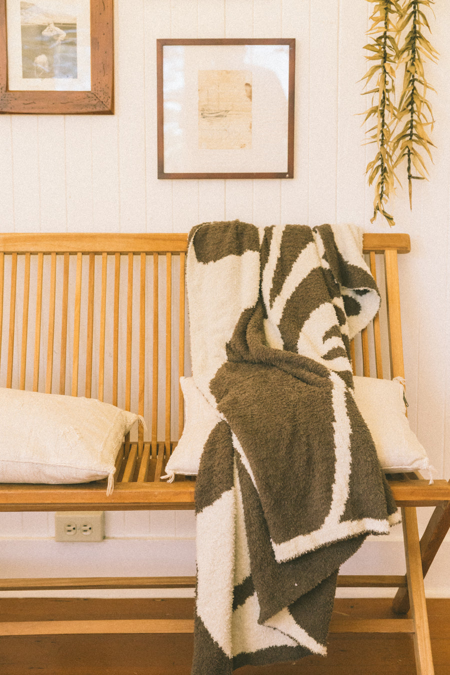ABC Hibiscus Plush Throw Blanket