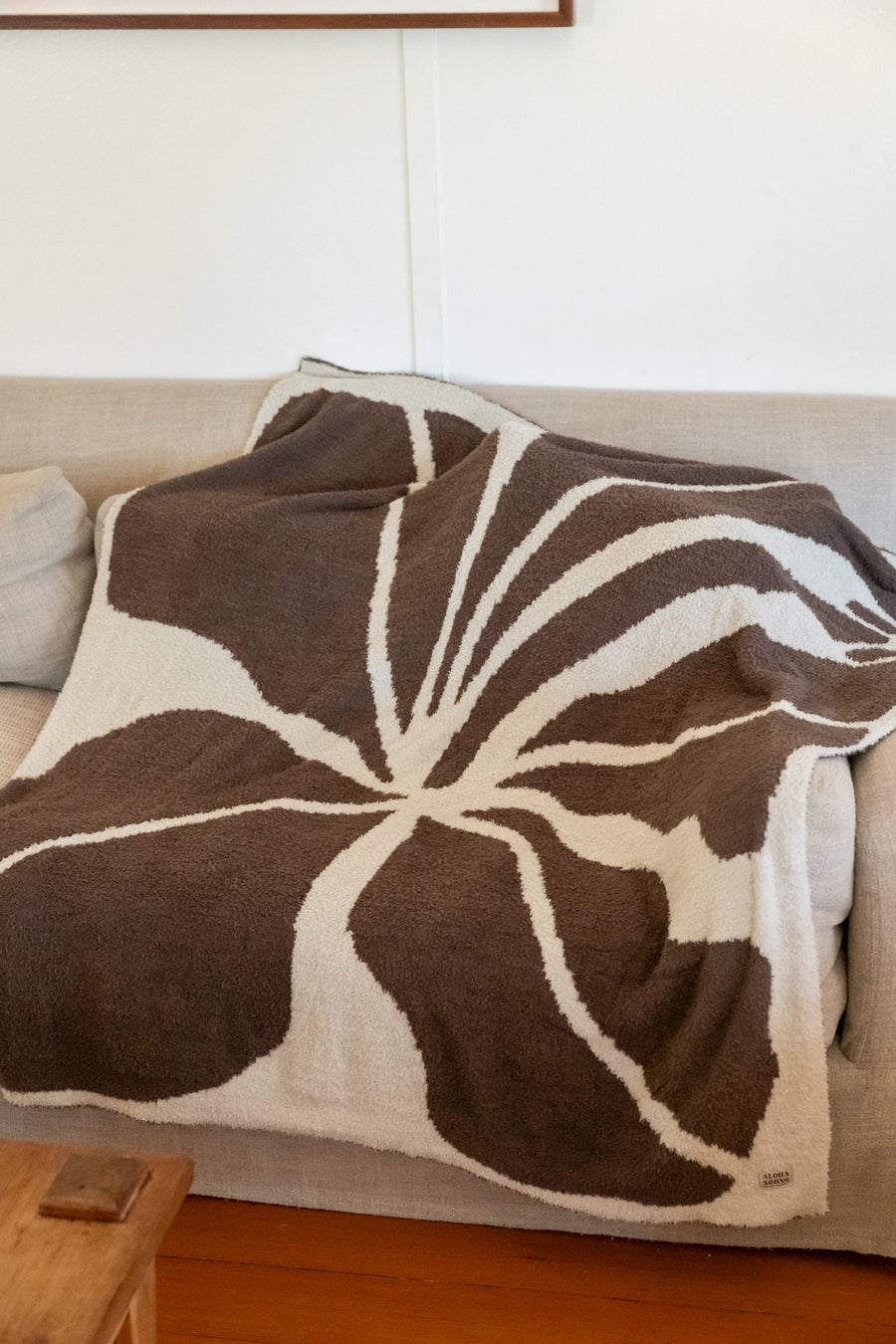 ABC Hibiscus Plush Throw Blanket