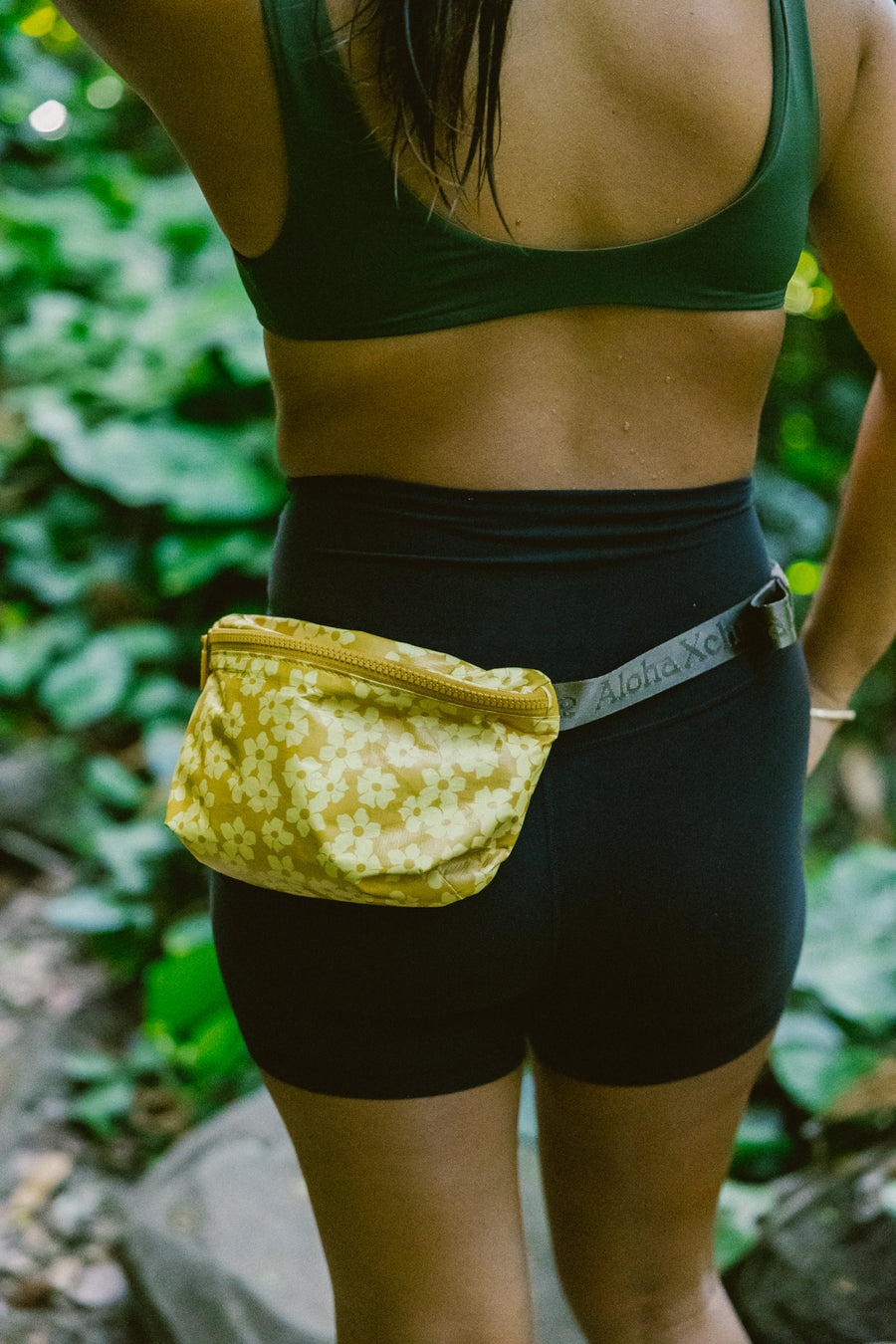 Puakenikeni Hele On Fanny Pack