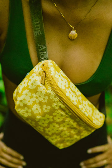 Puakenikeni Hele On Fanny Pack