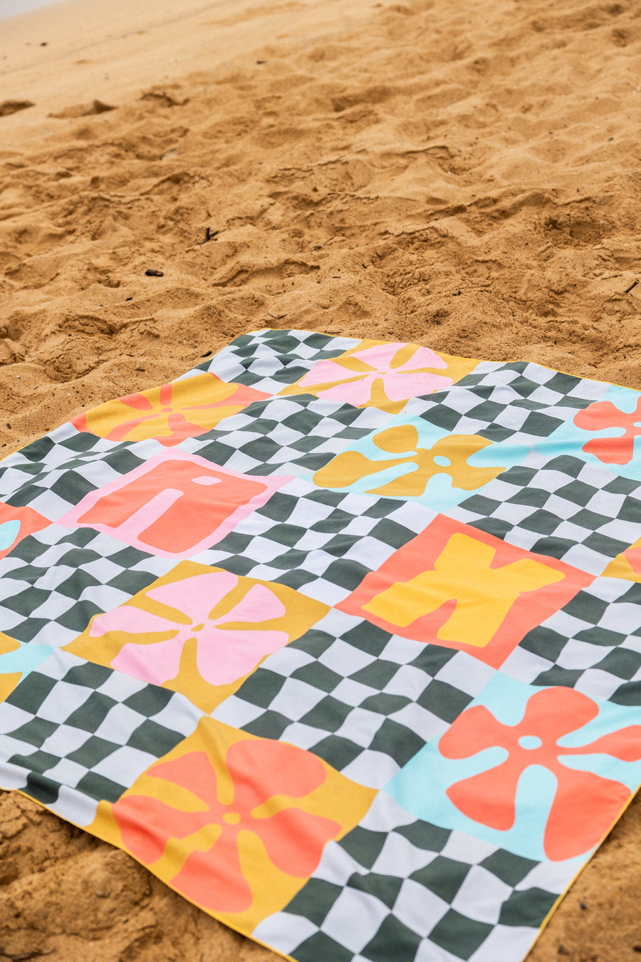 Patchy Check Beach Blanket