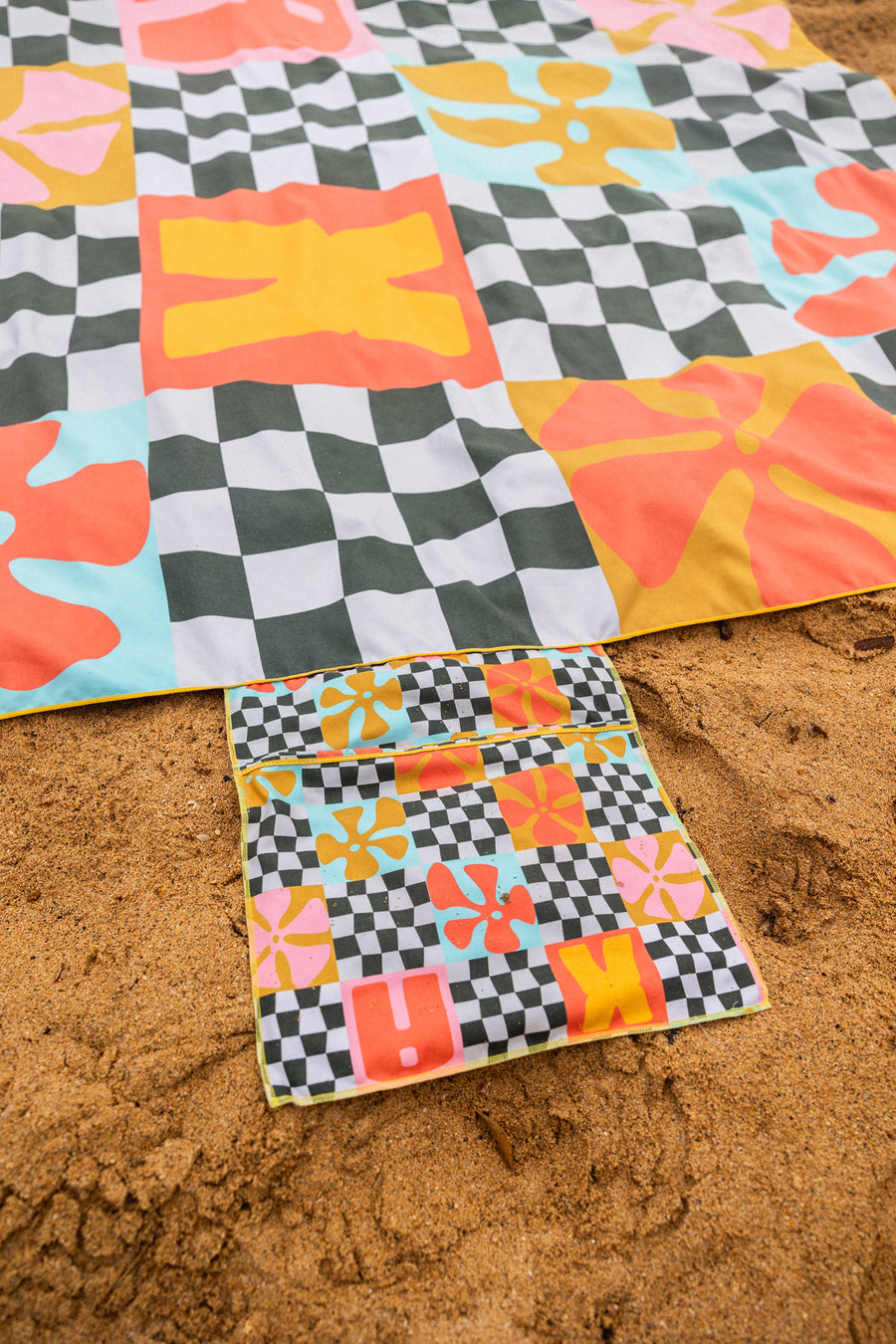 Patchy Check Beach Blanket