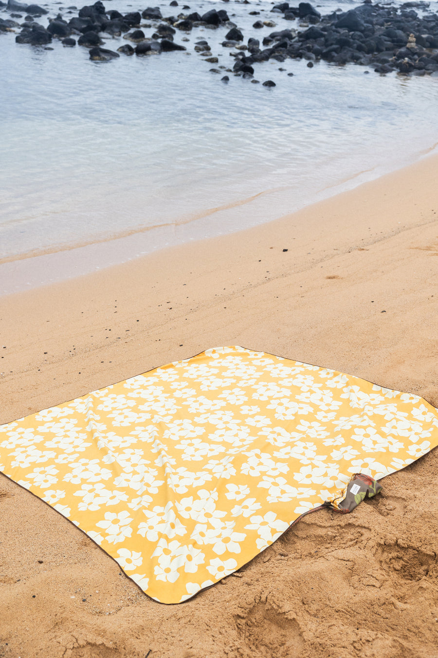 Ohia Puakenikeni Beach Blanket