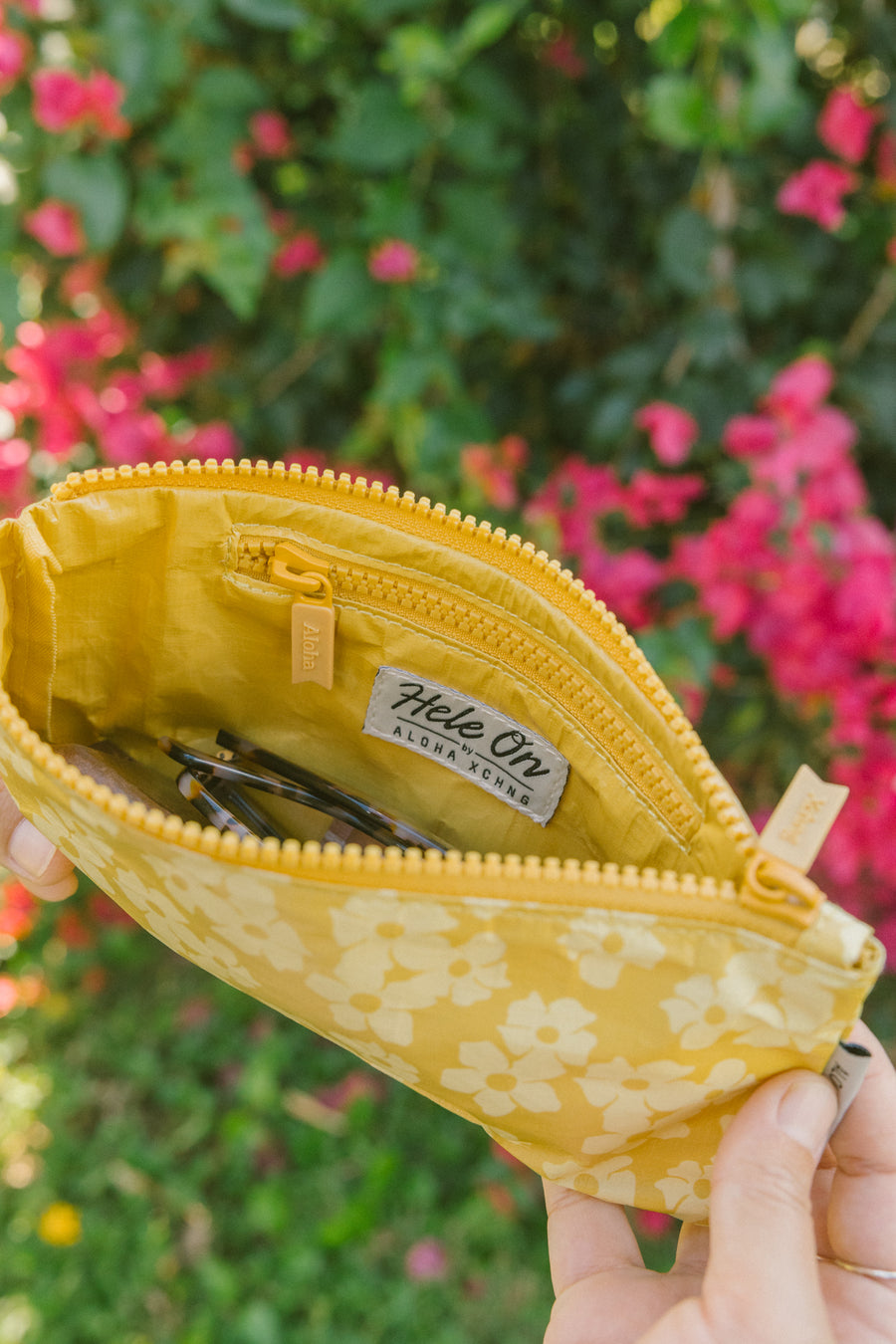 Small Puakenikeni Hele On Pouch